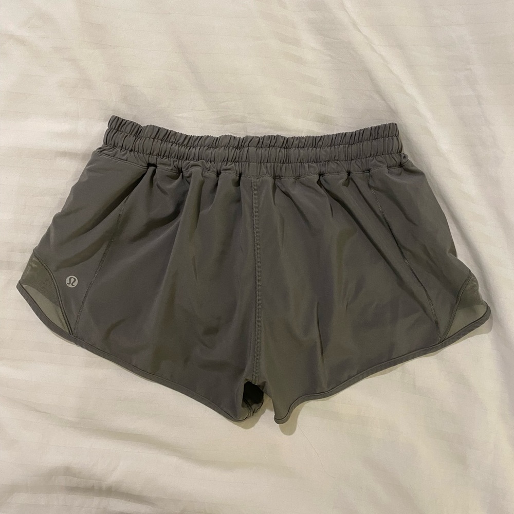 Lululemon Hotty Hot Short 2.5”